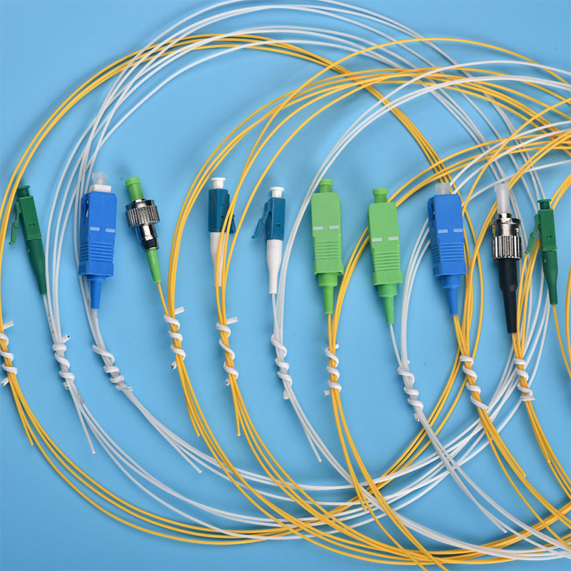 Fibra optica pigtail sc apc sc-apc patch cord pigtail 12 core sc/apc cum bona qualitate et pretio bono